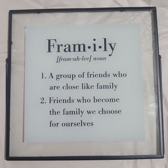 Framed print Fram*i*ly  - Picture 1 of 1